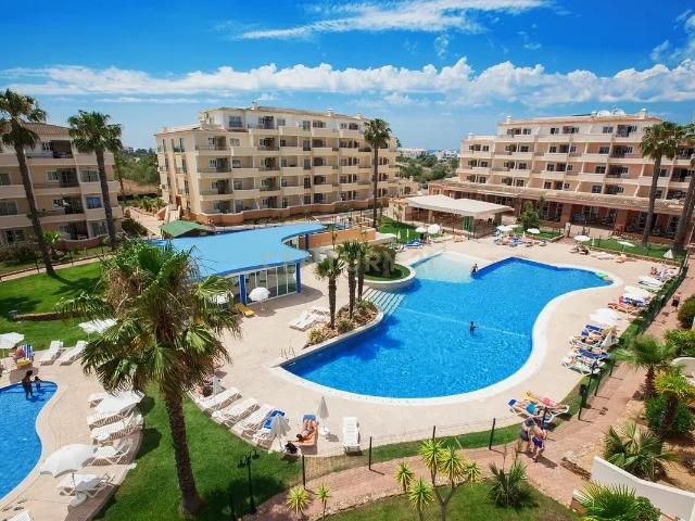 Apartamento T1 em Condomínio fechado com piscina, Vitor`S Plaza Alvor