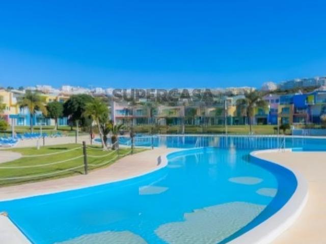 Apartamento T1 em empreendimento com piscina na Marina da Albufeira