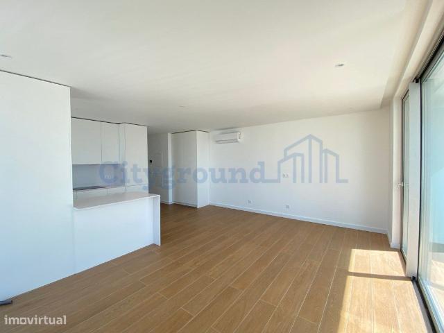 Apartamento T1 em frente praia de So Martinho do Porto