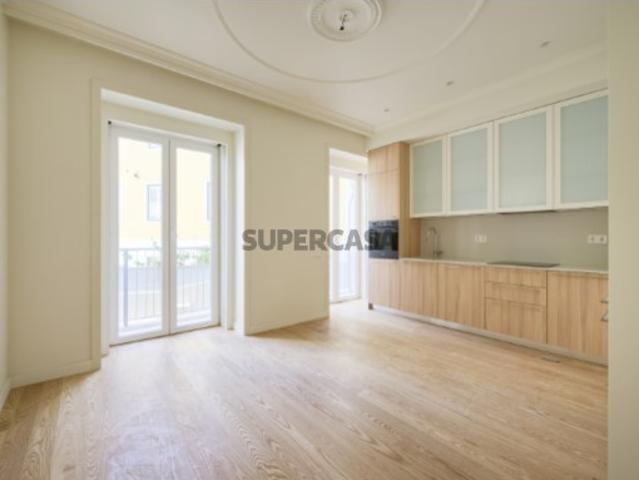 APARTAMENTO T1 EM LOCALIZAÇÃO PRIVILEGIADA DE LISBOA