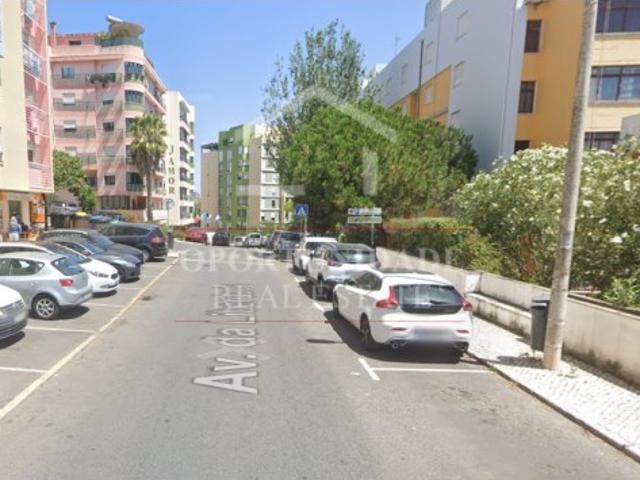 Apartamento T1 em Monte Abraão, Sintra