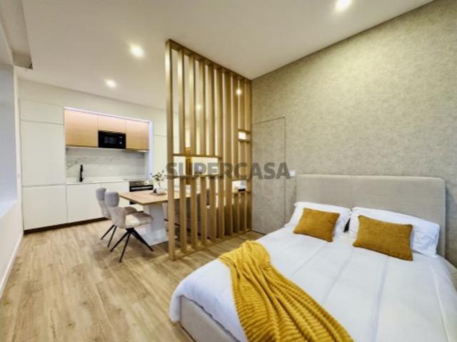 Apartamento T1 em Mozelos