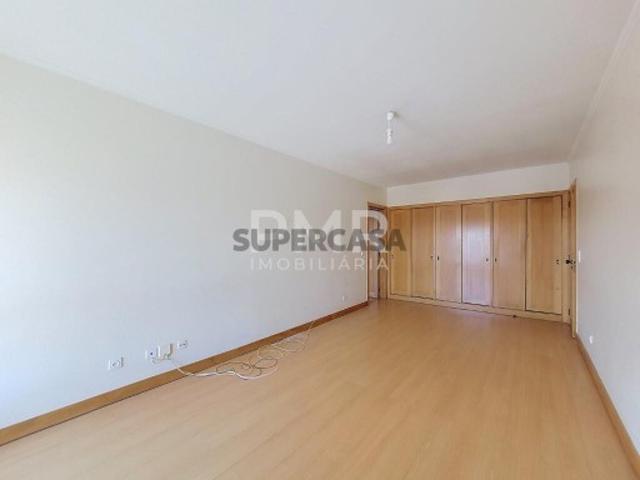 Apartamento T1 em Santa Clara