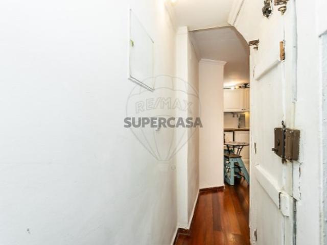 Apartamento T1 em Santa Maria Maior