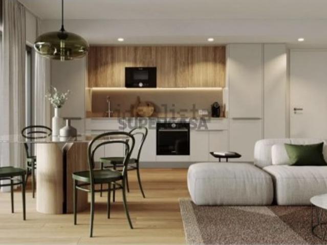 Apartamento T1 em Santo António dos Cavaleiros e Frielas