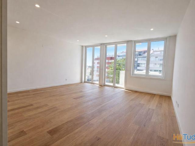 Apartamento T1 junto à Rotunda da Boavista ? Cedofeita | 26064039657