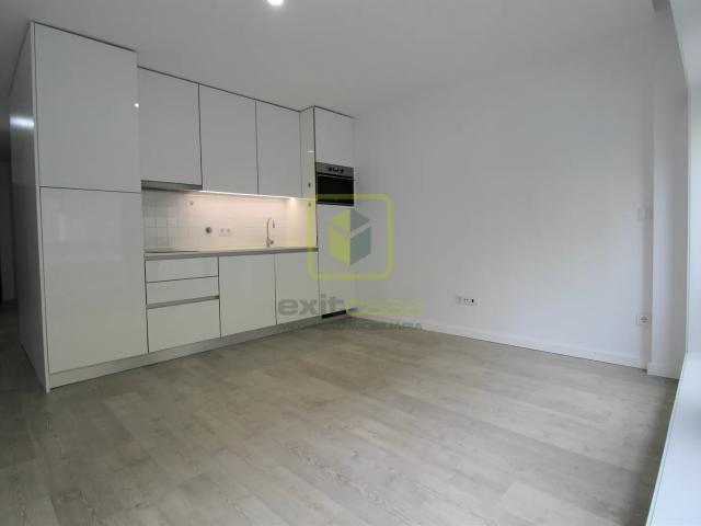 Apartamento T1 Kitchenet para Arrendamento