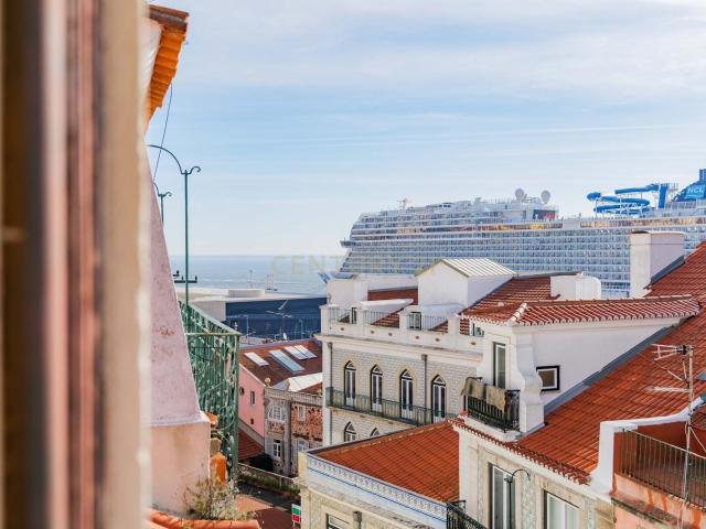Apartamento T1 mobilado,com vista rio