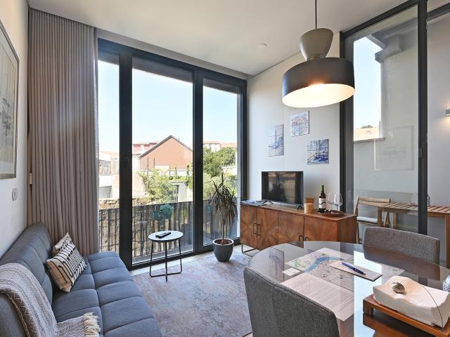 Apartamento T1 Mobilado junto ao Metro da Trindade Porto