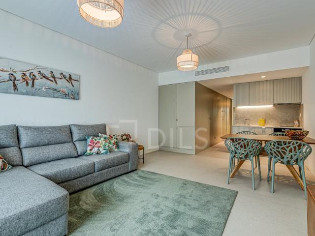Apartamento T1, mobilado próximo ao Inst. Sup. Técnico