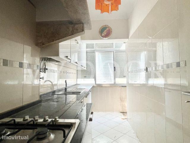 Apartamento T1 Moscavide 2 Andar VARANDA
