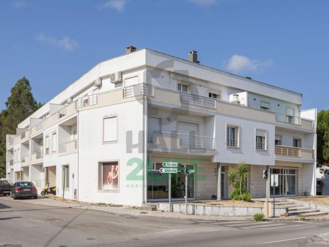 APARTAMENTO T1 MUITO BEM LOCALIZADO NA EMBRA