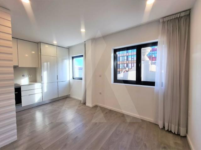 Apartamento T1 na Av. Dr. Lourenço Peixinho, Aveiro