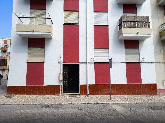 Apartamento T1 na Baixa da Banheira com grande potencial de valorização