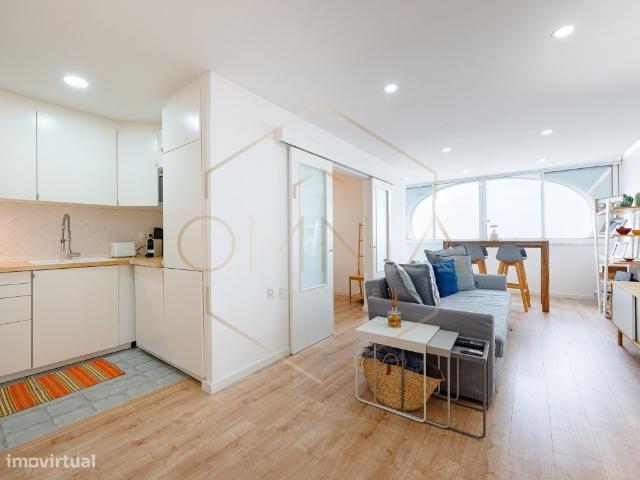 Apartamento T1 na Costa da Caparica Perto Praia Totalmente Mobi.
