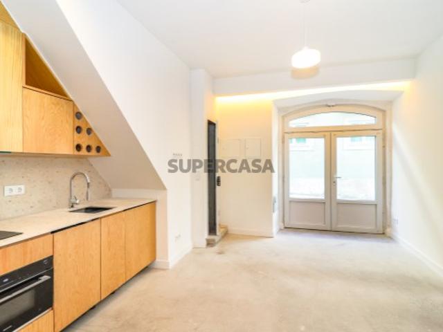 Apartamento T1 na rua do Paraíso
