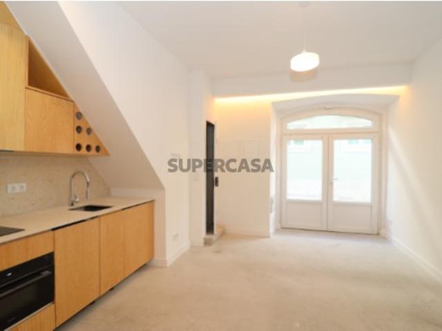 Apartamento T1 na rua do Paraíso