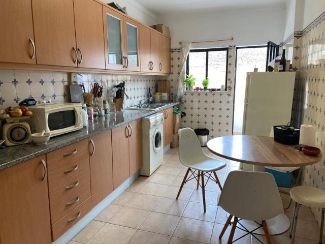 Apartamento T1 no último piso no centro histórico de Lagos