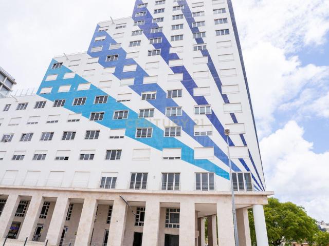 Apartamento T1 no Edifício ECRA com Lugar de Estacionamento