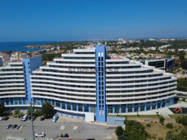 Apartamento T1 no Edifício Oceano Atlântico | Piscina Interior e Exterior | Garagem | Portimão