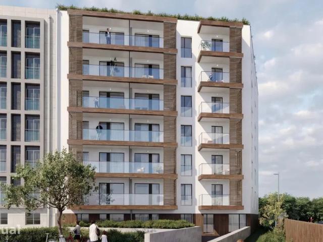 Apartamento T0 com terraço junto ao Polo Universitário do Porto