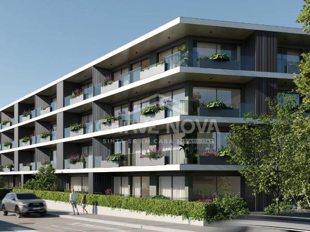 Apartamento T1 Novo c/ Lugar de Garagem em Santa Marinha Coimbrões