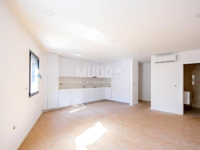 Apartamento T1 Novo com terraço no Rés do Chão em Esgueira – Aveiro