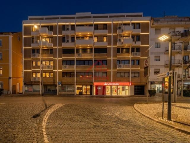 Apartamento T1 Novo com Garagem e Elevador Centro de Torres Vedras