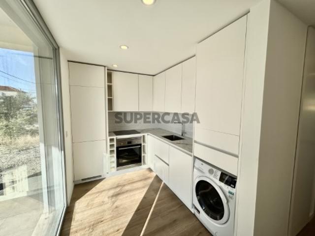 Apartamento T1 Novo com Logradouro na Quinta do Conde