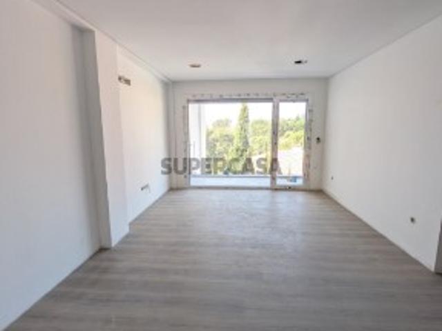 APARTAMENTO T1 NOVO | CONDOMÍNIO FECHADO | VISTA MAGNÍFICA