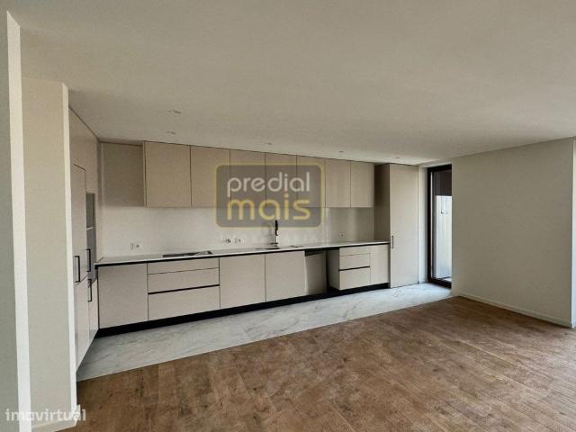 APARTAMENTO T1 NOVO JOANE