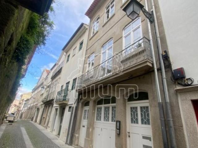Apartamento T1 novo para arrendamento