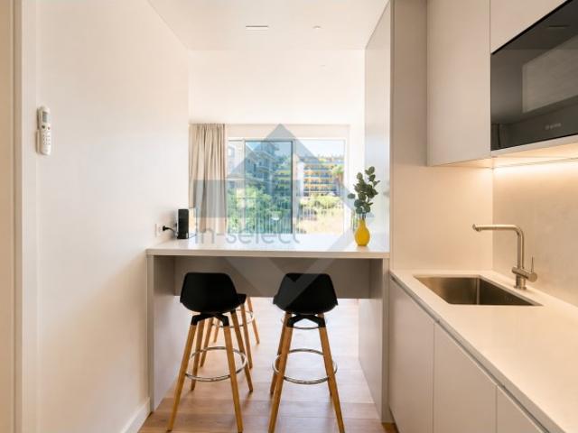 APARTAMENTO T1 NOVO QUARTEIRA FORTE NOVO