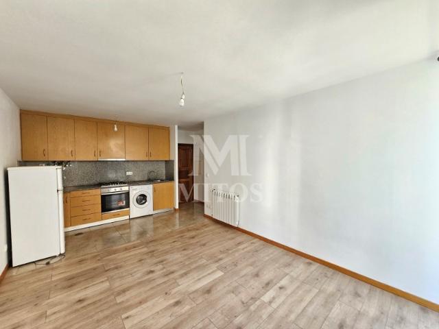 Apartamento T1 p/ arrendar Centro