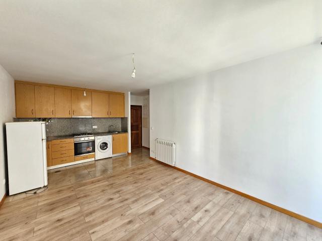 Apartamento T1 p/ arrendar Centro