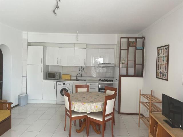 Apartamento T1 para arrendamento anual em Portimão