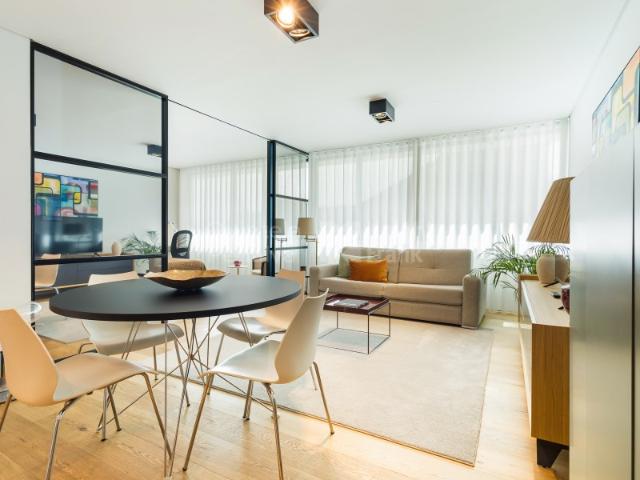 Apartamento T1 para arrendamento, com móveis em Campolide