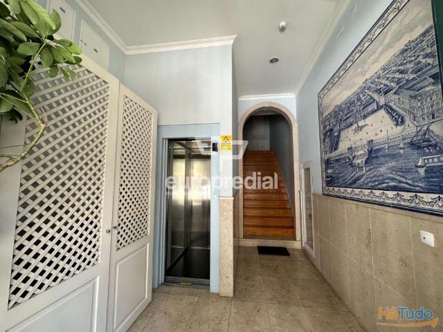 Apartamento T1 para Arrendamento na Rua Áurea | 26064074802