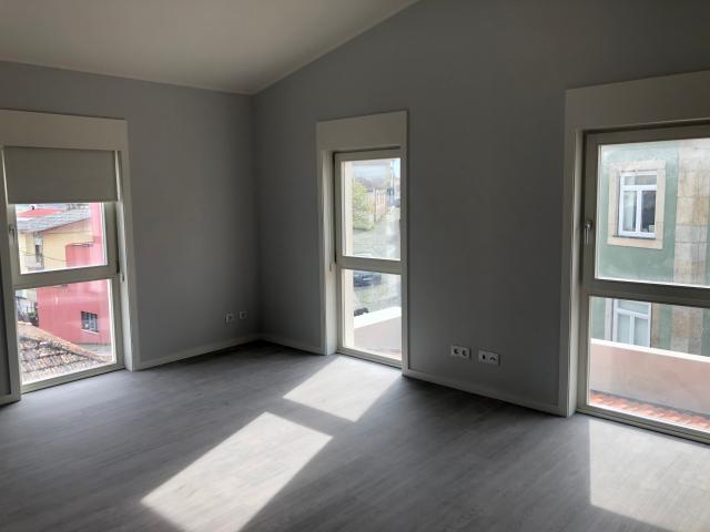 Apartamento T1 para arrendar na Foz Velha Porto