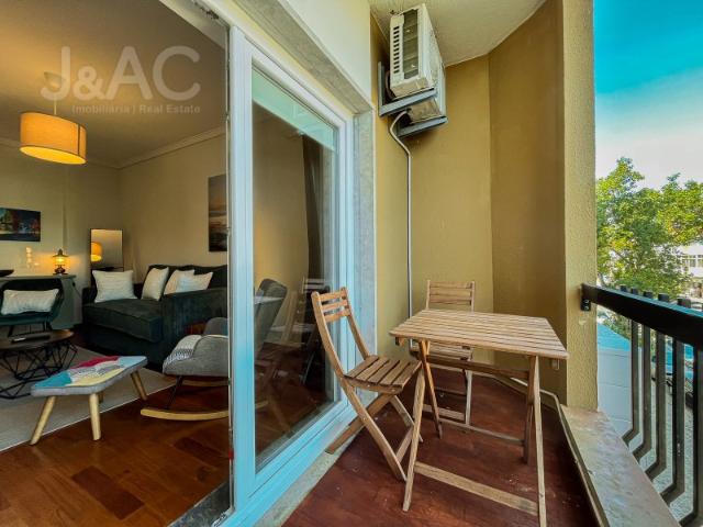 Apartamento T1 para Arrendar em S. João do Estoril, Mobilado