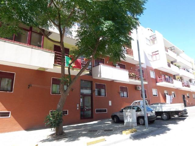 Apartamento T1 para arrendar sem mobília, Vale de Cobro