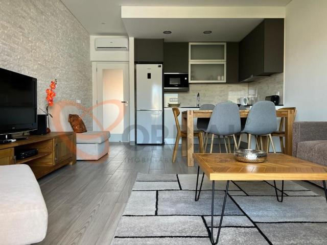 Apartamento T1 para venda com vista mar totalmente remodelad. 63m² Ferreiras