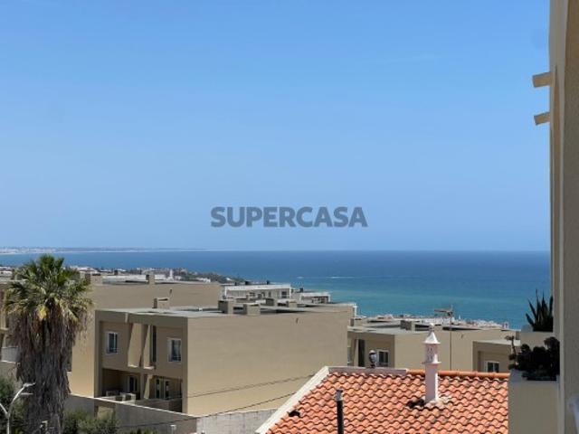 Apartamento T1 para venda com vista mar totalmente remodelado no centro de Albufeira