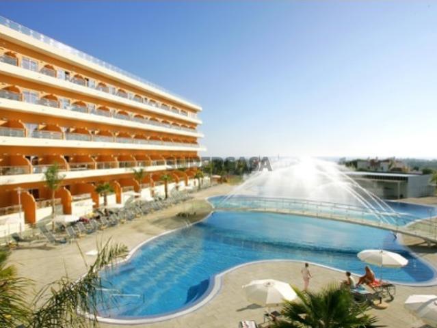Apartamento t1 para venda em Albufeira com piscina em empreendimento turístico