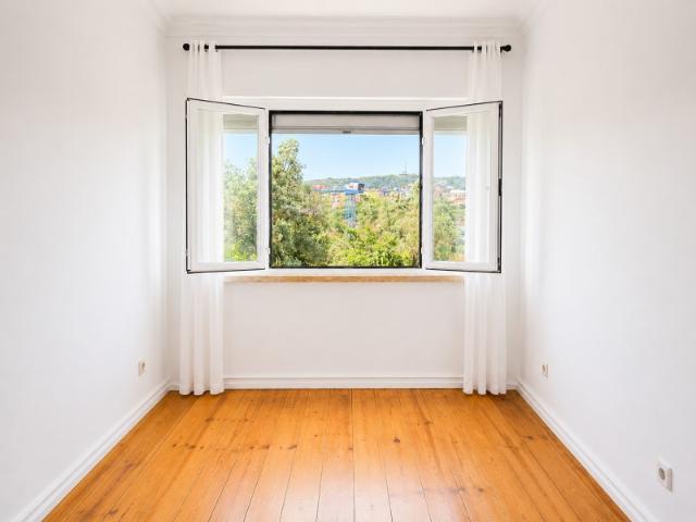 Apartamento T1 para venda em Campolide