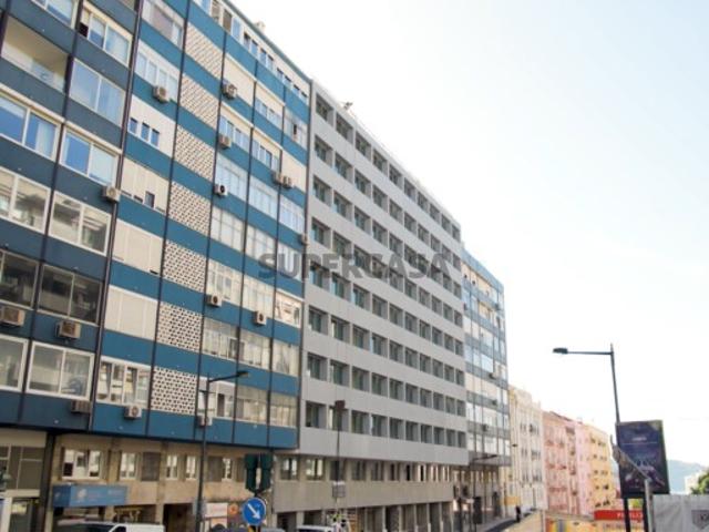 Apartamento T1, piscina comum vista rio, Infante Santo Lapa