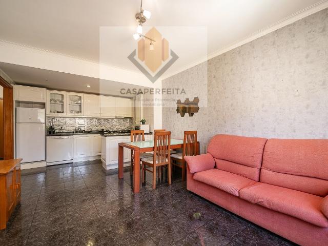 Apartamento T1 Pronto Habitar Mafamude Laborim 52m² Mafamude