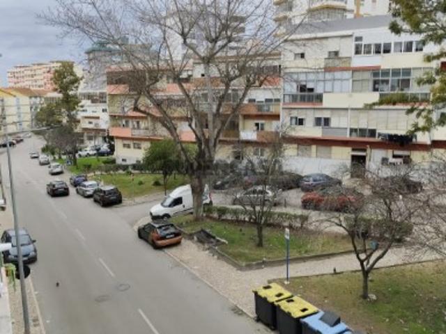 Apartamento T1 Remodelado com acabamentos de alta qualidade Alto do Seixalinho, Barreiro