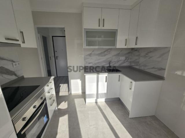 Apartamento T1 Remodelado em Arroios, Lisboa
