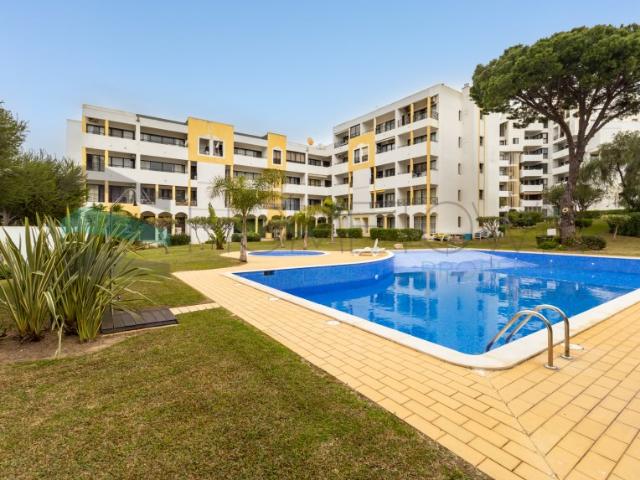 Apartamento T1 renovado Vilamoura